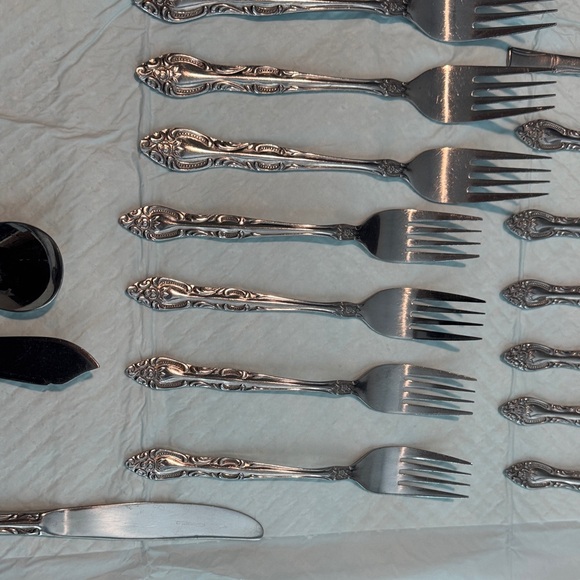 Classic Silver Flatware Set